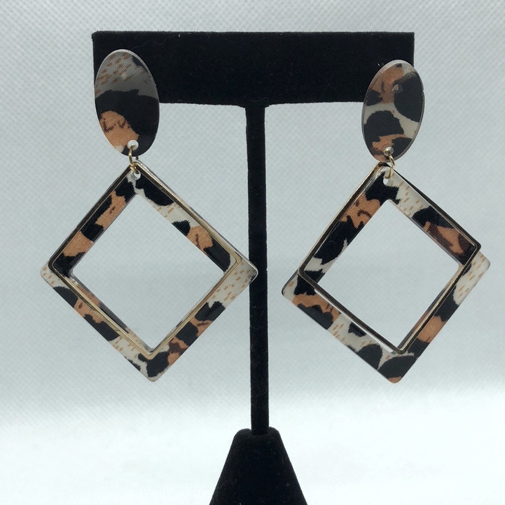 GEOMETRIC leopard and gold earrings